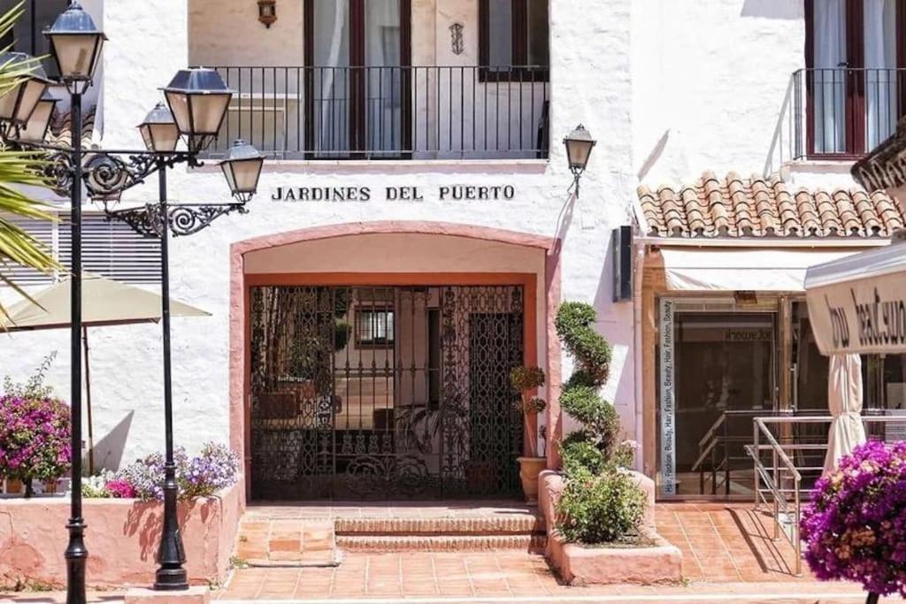 Caprichoso apartamento en el corazon de Puerto Banus Marbella Exterior foto